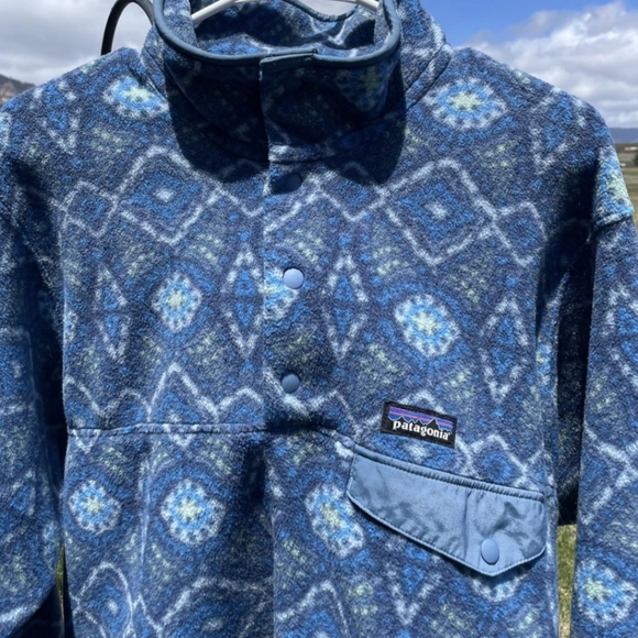 Patagonia Sweaters - Rare Patagonia Honeycomb Blue Synchilla Fleece Pullover XS